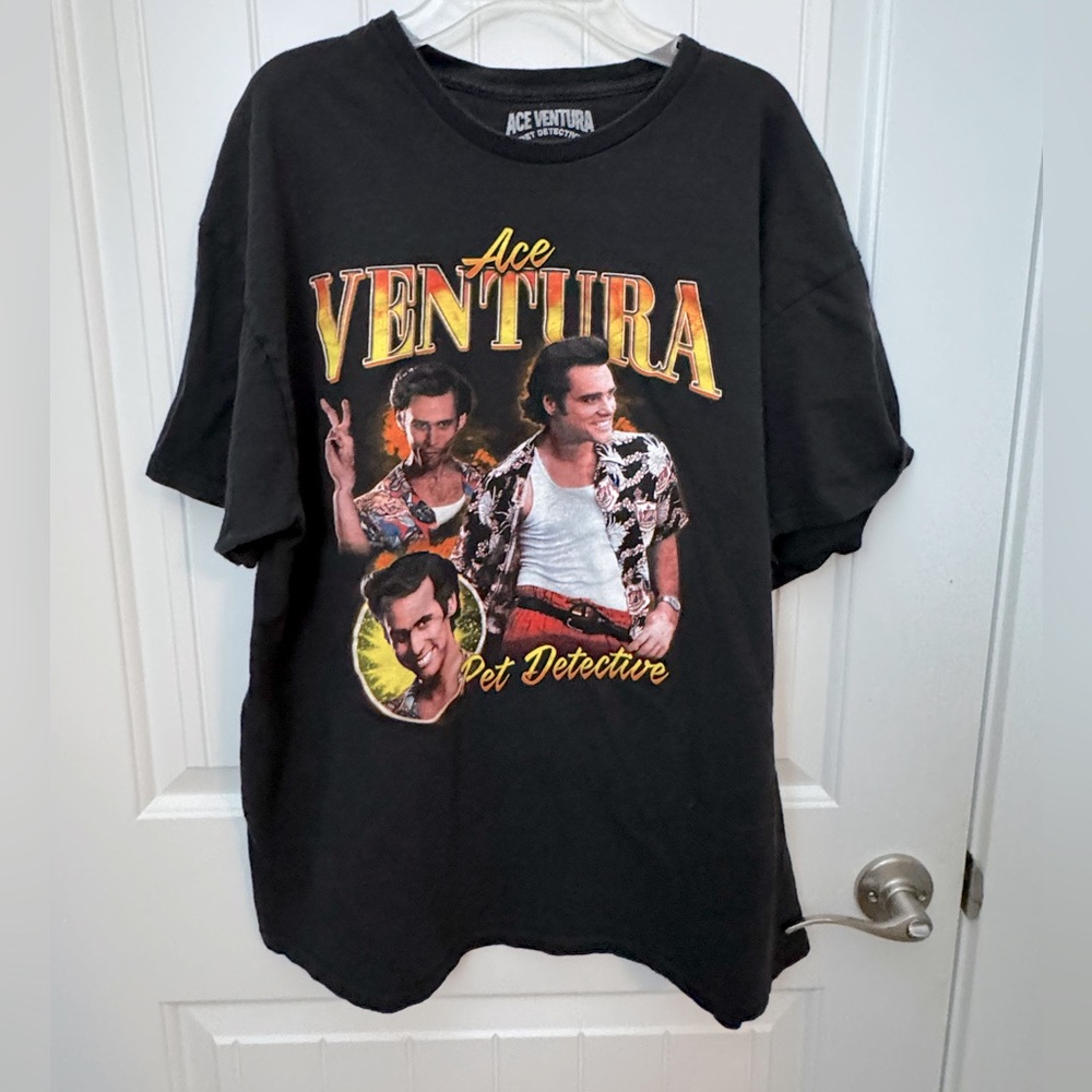 Black Graphic T-Shirt Ace, Ventura, Pet detective XL
